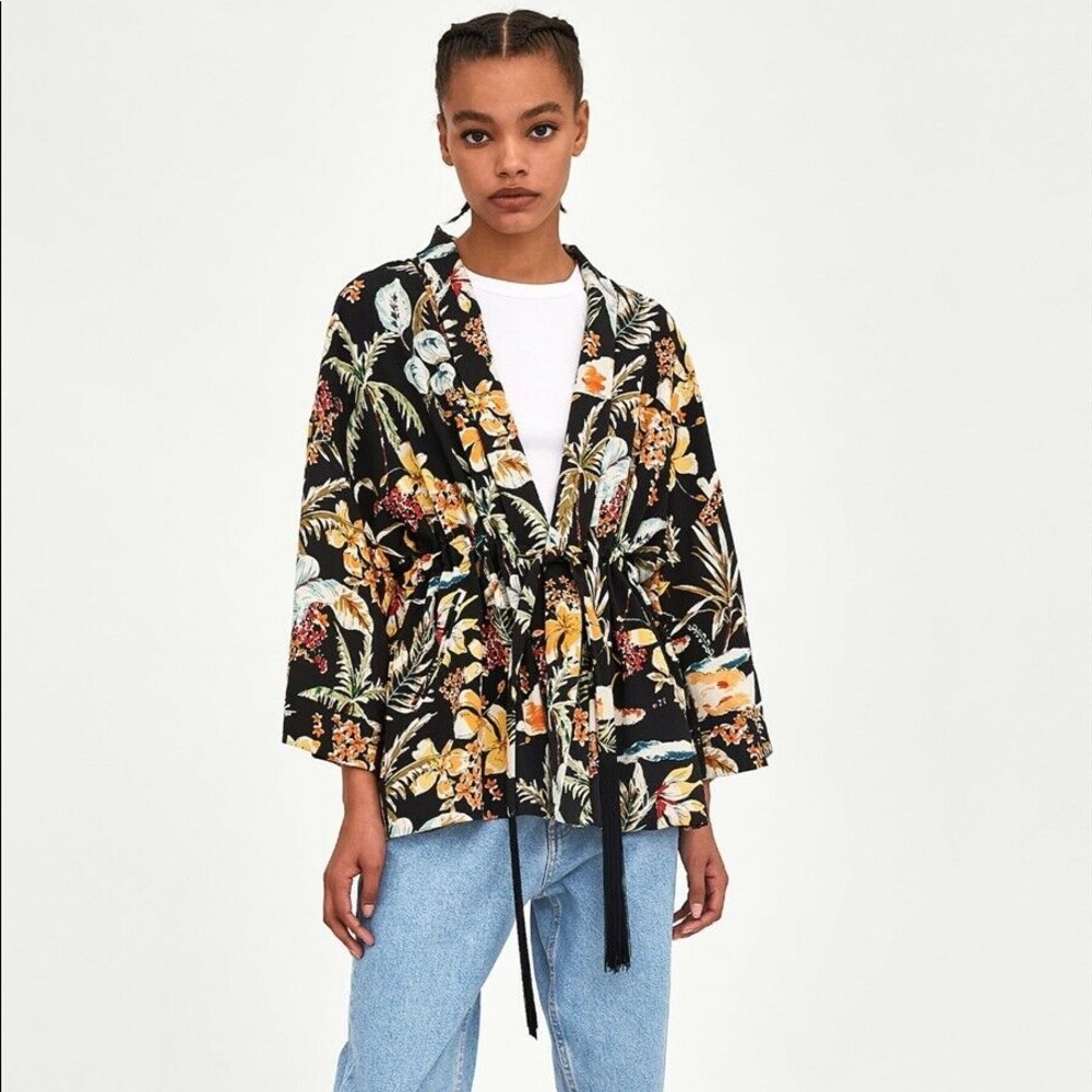 Zara Trafaluc Printed Kimono Blazer w/ Fringe